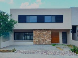 Casa en Venta en Altozano el Nuevo Querétaro