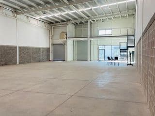 Nave Industrial / Bodega en Renta en Industrial